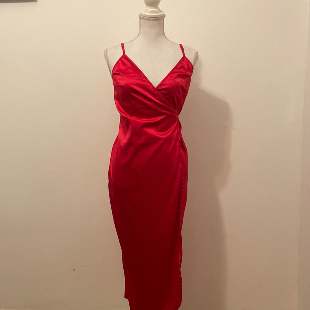 CLEARANCE ❤️Red Wrap Dress - Picture 1 of 7